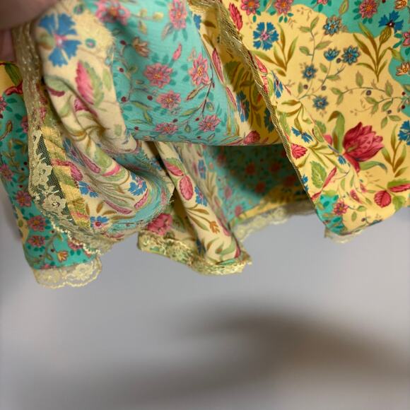 Vtg Patchwork Floral Skirt Yellow Botanical Print Midi Fits like 3X True Spring - Picture 5 of 8